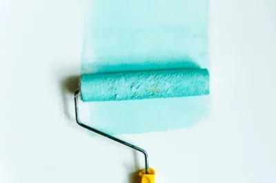 Peinture intérieure à Puy-Saint-Eusèbe — murs, plafonds et boiseries